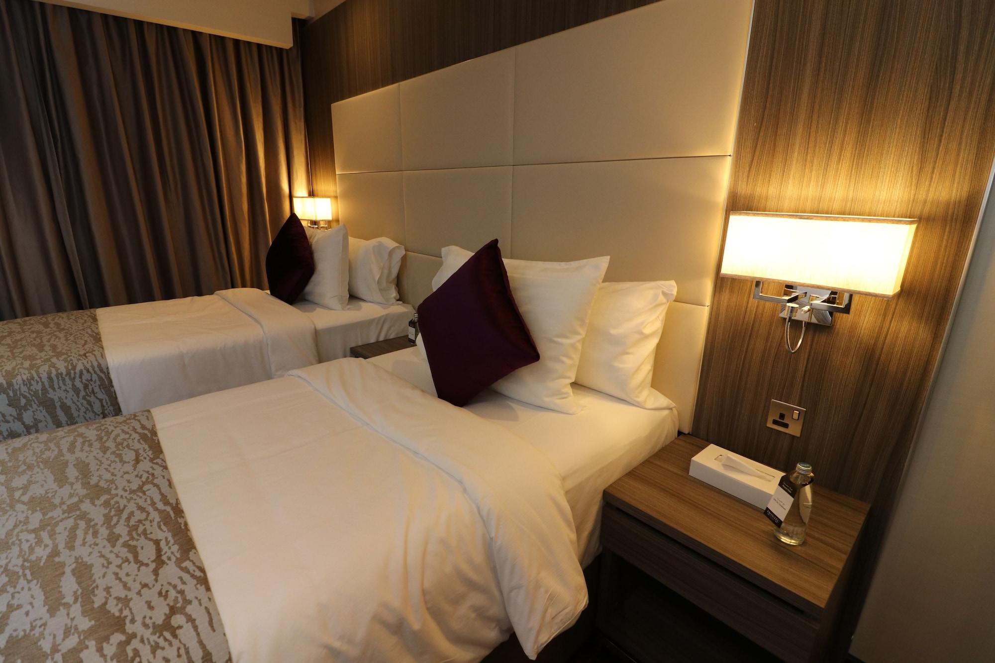 Paradise Elite Hotel Al-Tahlia Jeddah Exterior photo