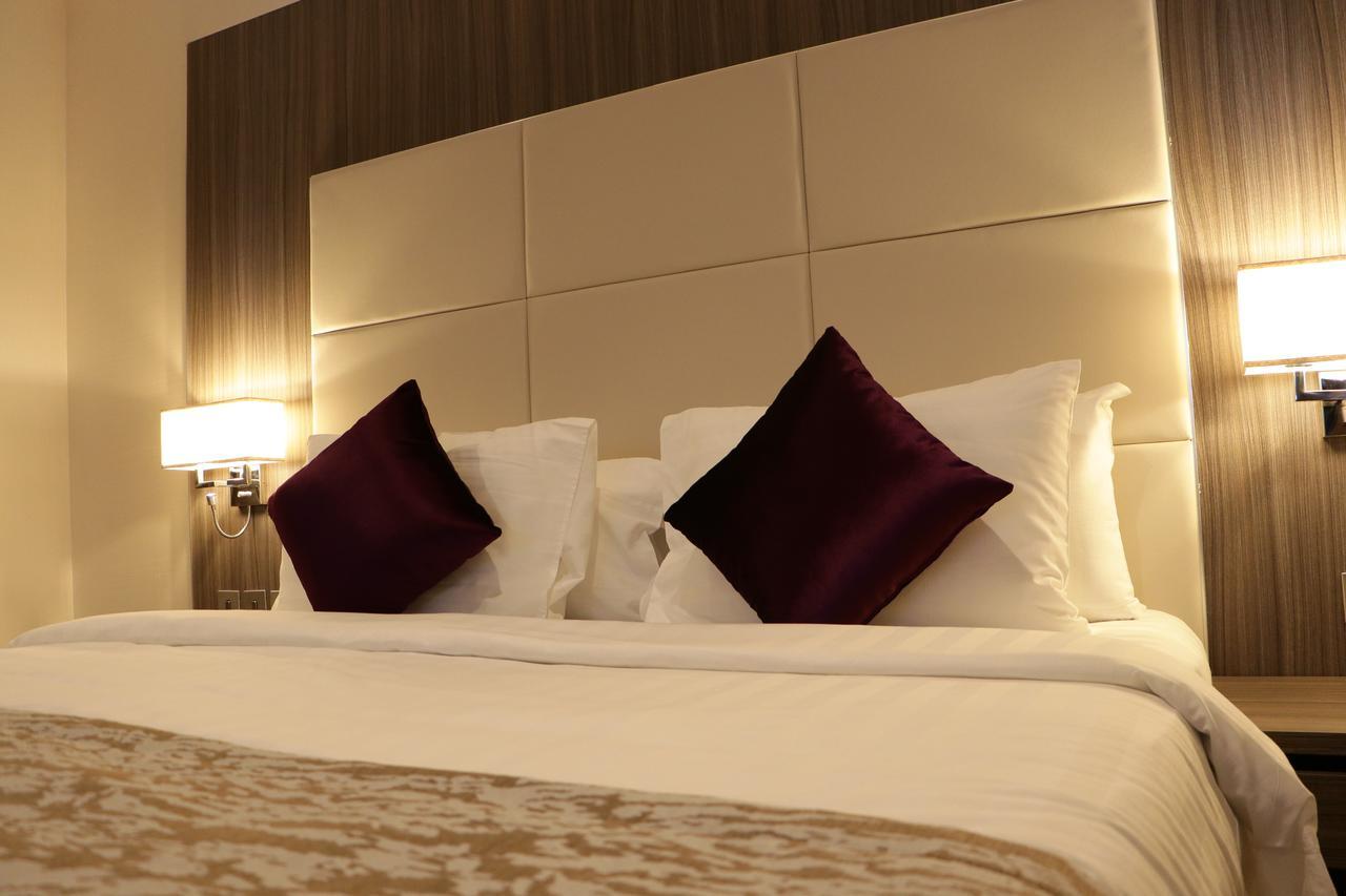 Paradise Elite Hotel Al-Tahlia Jeddah Exterior photo