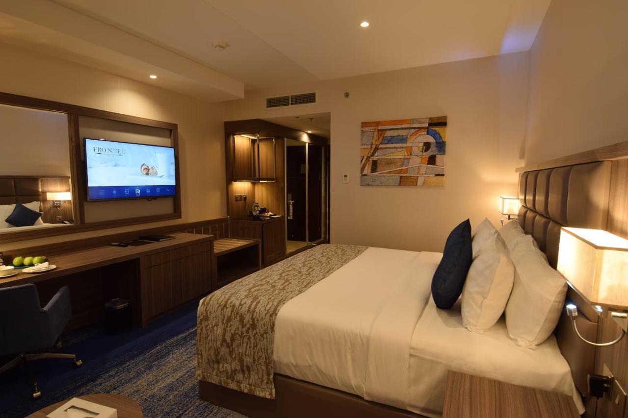 Paradise Elite Hotel Al-Tahlia Jeddah Exterior photo