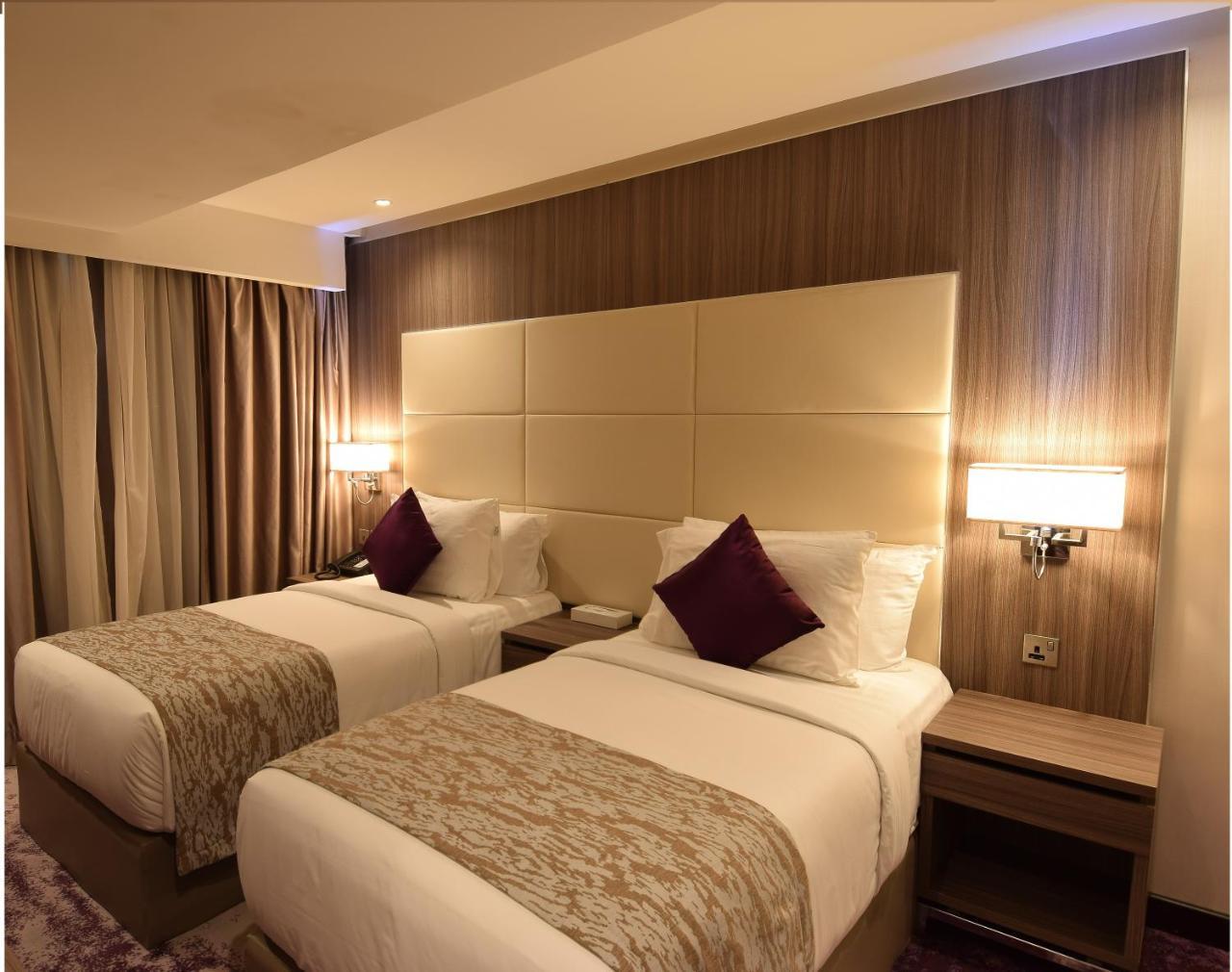 Paradise Elite Hotel Al-Tahlia Jeddah Exterior photo
